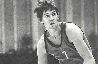 Жармухамедов – самый экзотичный из чемпионов ОИ-1972. Пришел в спорт в 19 лет, играл с оторванными фалангами, конфликтовал с Гомельским