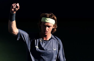 Ига Швентек, Зизу Бергс, Леандро Риеди, US Open, Феликс Оже-Альяссим, Даниэль Альтмайер, WTA, Янник Синнер, Александр Бублик, Коко Гауфф, Андрей Рублев, Каролина Мухова, Алекс де Минаур, Наоми Осака, ATP, Хауме Муньяр, Денис Шаповалов, Томми Пол, Марта Костюк, Александр Зверев, Анна Калинская, Флавио Коболли