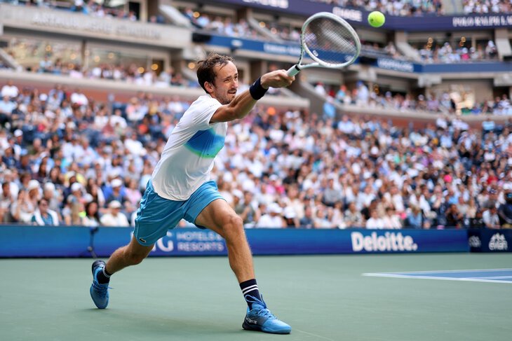 Медведев – в 1/4 US Open, он – уже третий фаворит турнира. И теперь сыграет с главным