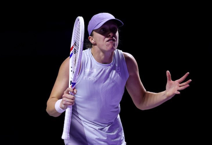 Теннисисток так бесит календарь, что WTA решила измениться. Какие есть варианты?