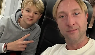 «Злюкам привет». Отец и сын Плющенко довольны после мирового дебюта (13-е место)