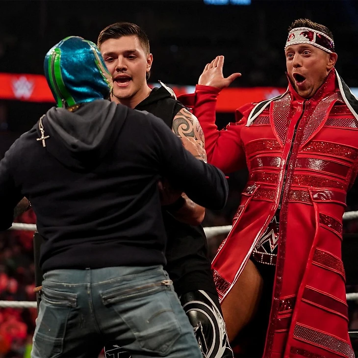 Обзор WWE Monday Night RAW 07.02.2022, изображение №15