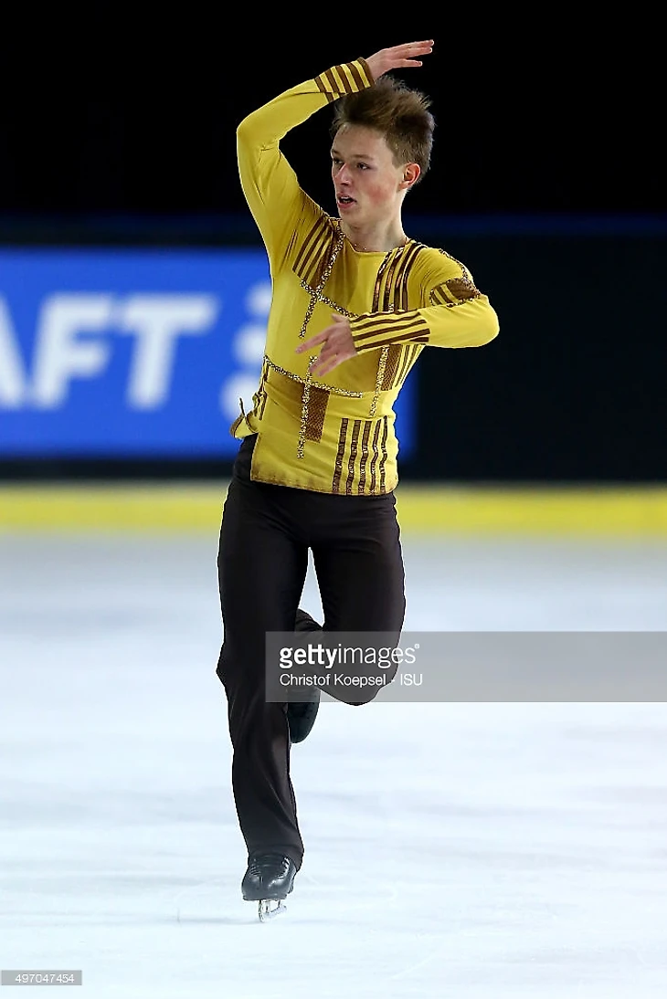 Александр Петров
