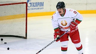 Один из игроков команды Лукашенко заразиться коронавирусом во время хоккейного матча
