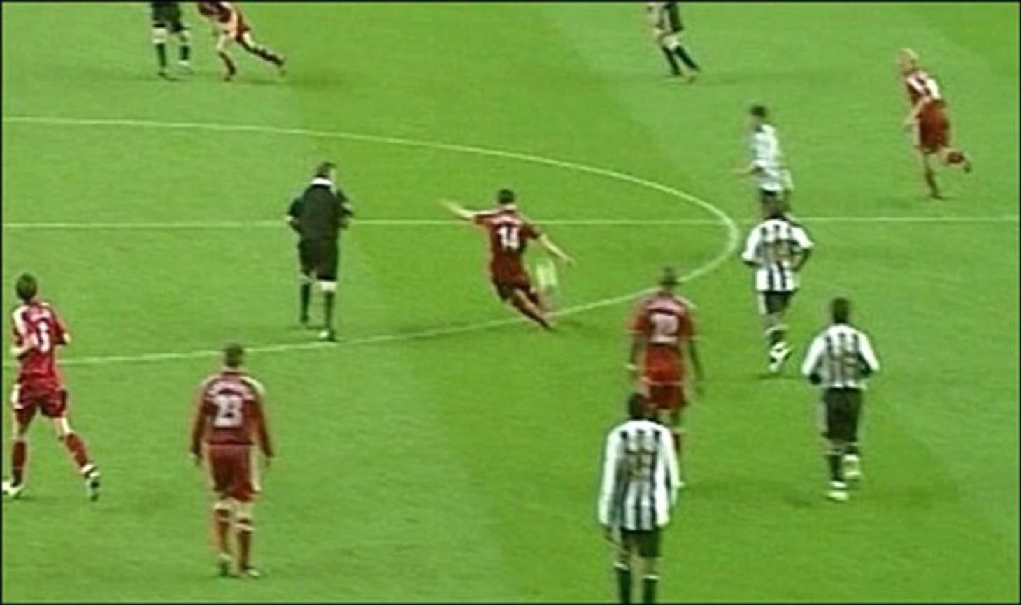 �а��инки по зап�о�� xabi alonso liverpool longest goal