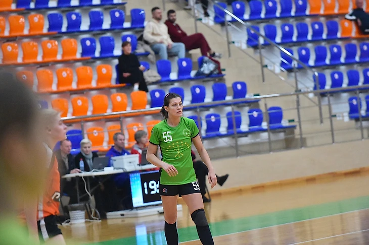 Olimpbet Суперлига. Алиса Дворцевая: "Гандбол нравится за жёсткость! Просто нужно уметь падать", изображение №1