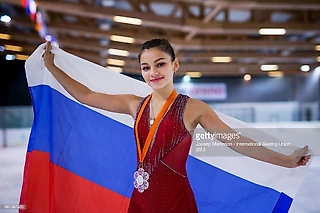 «Я поняла: у меня нет права на ошибку»: Софья Самодурова об эмоциональности, мотивации и стабильности