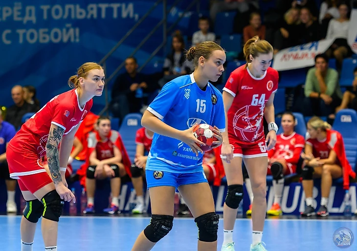 Olimpbet Суперлига. Екатерина Терлецкая: "На день рождения в "Ладе" разрешают поиграть в футбол", изображение №2