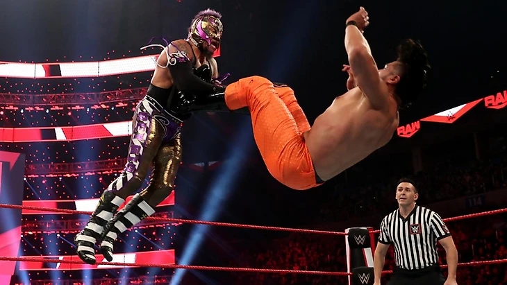 Обзор WWE Monday Night RAW 06.01.2020, изображение №2