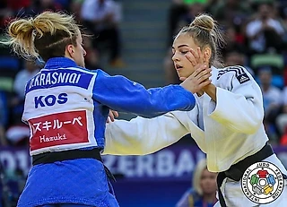 Белодед почти всегда выигрывает коронным броском