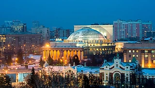 В уборе и пень хорош. Как Новосибирск пытался найти свой Тулон