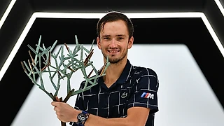 Rolex Paris Masters: секрет успеха Медведева и откровенная речь Зверева