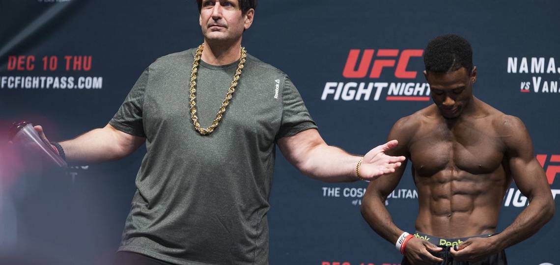 Джон Джонс, Доминик Рейес, MMA