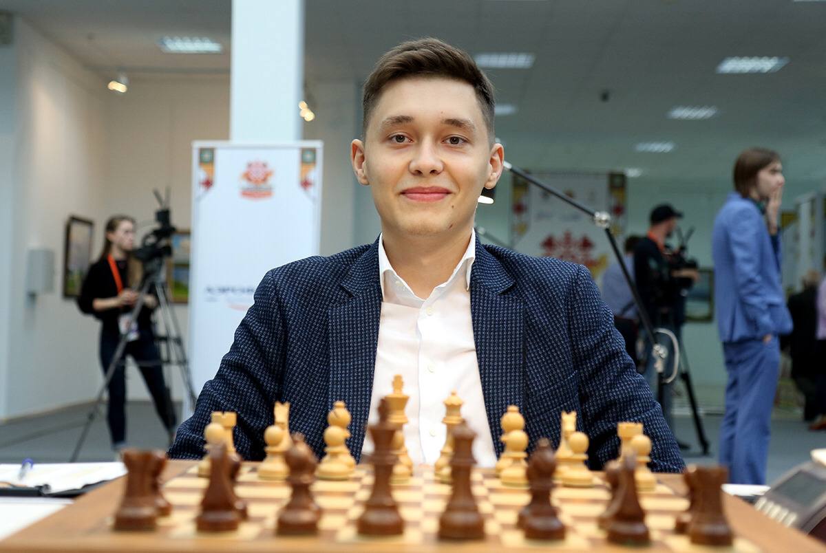 Андрей Есипенко, ФШР