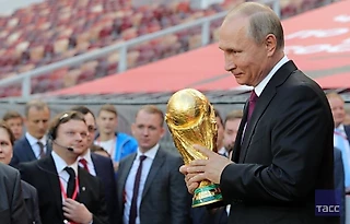 Путин всё купил?