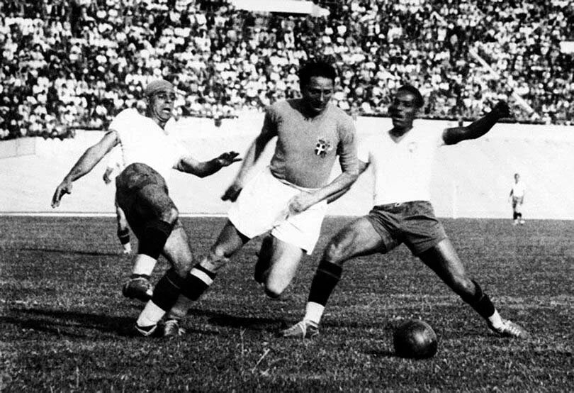 ⚽ Пока играли отбор, одна страна исчезла с карты мира. Как проходили матчи третьего чемпионата мира по футболу