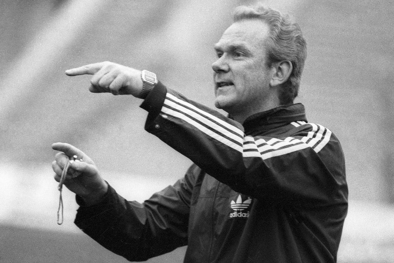 Сергей Гоцманов, Владимир Бессонов, Игорь Беланов, Вагиз Хидиятуллин, Виктор Пасулько, Сборная СССР по футболу, Алексей Михайличенко, Олег Кузнецов, Валерий Лобановский, Сергей Алейников, Василий Рац, Ринат Дасаев, Олег Протасов, Александр Заваров, Геннадий Литовченко