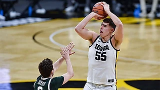 Уже можно назвать лучшего игрока года в NCAA