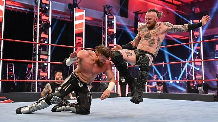 Обзор WWE Monday Night RAW 13.07.2020, изображение №11