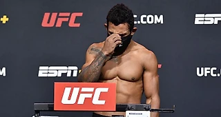 Боец UFC оказался на 11,5 фунтов тяжелее лимита своей весовой категории. Это рекордный перевес в истории промоушена