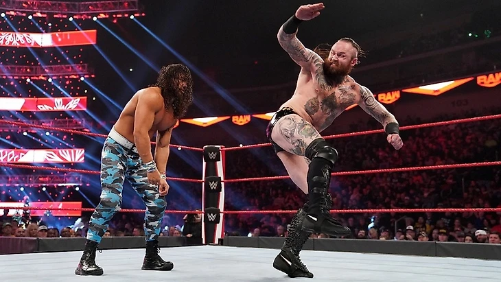 Обзор WWE Monday Night RAW 23.12.2019, изображение №11