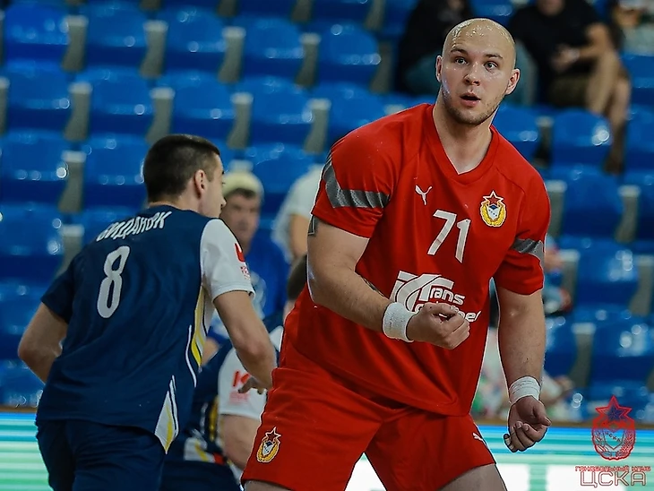 Olimpbet Суперлига. ЦСКА. Михаил Жила: "Поговорка "работает как часы" — не про Швейцарию", изображение №1