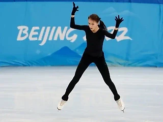 Трусова и Щербакова - без золота в команде. Крайне странный расчёт Федерации?