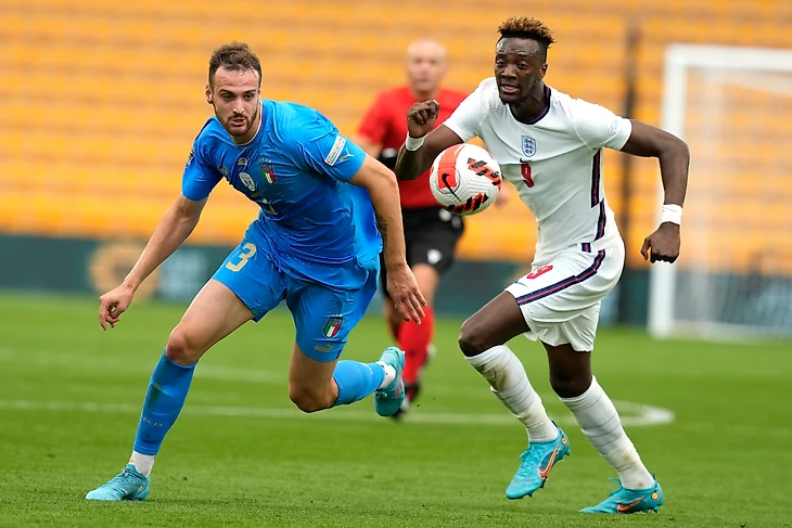 Gatti makes Italy debut: from bricklayer to man-marking England stars - Football Italia