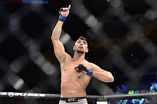 Кажется, боец UFC рекламировал допинг