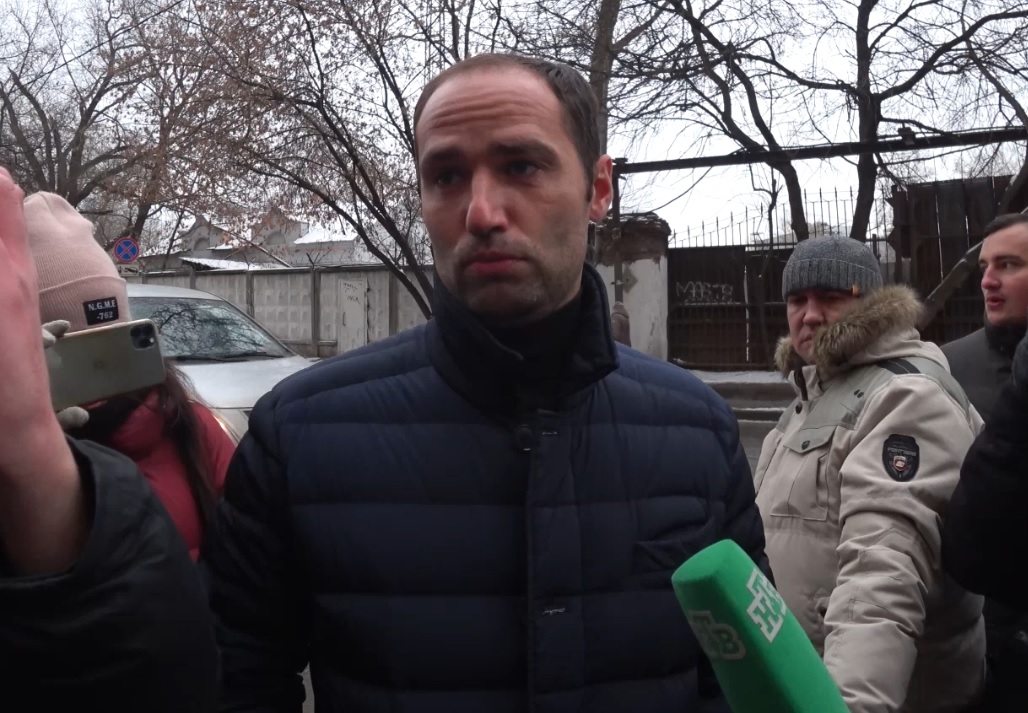 Роман Широков, судьи