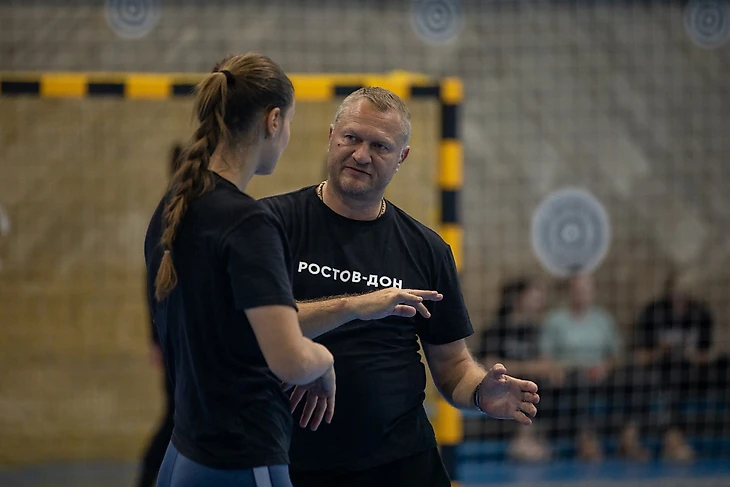 Olimpbet Суперлига. "Ростов-Дон". Эдуард Кокшаров: "У нас и сейчас – лучшая команда Европы!", изображение №1