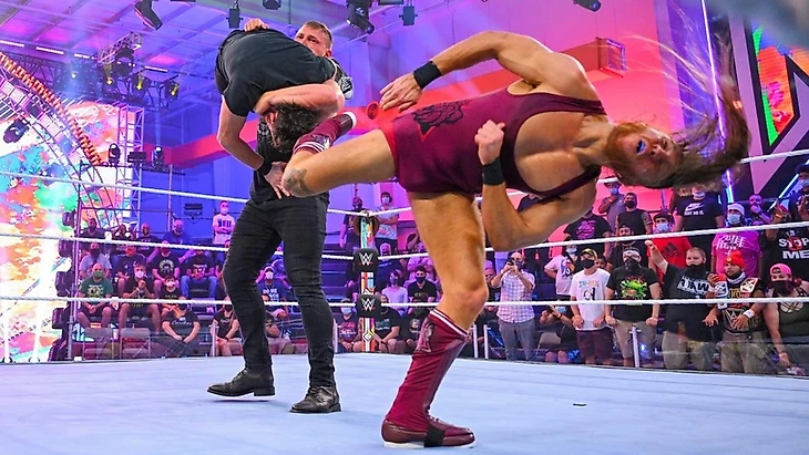 Обзор WWE NXT 2.0 05.10.2021, изображение №14