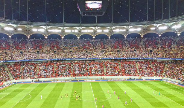 Лига чемпионов УЕФА, Динамо Бухарест, ФКСБ, стадион Стяуа, Манчестер Сити
