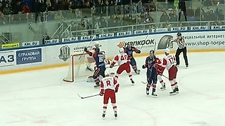 Третий сухарь Лисутина, и вновь 1:0