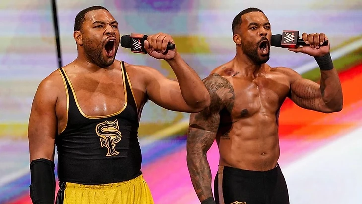 Обзор WWE Monday Night RAW 18.04.2022, изображение №1