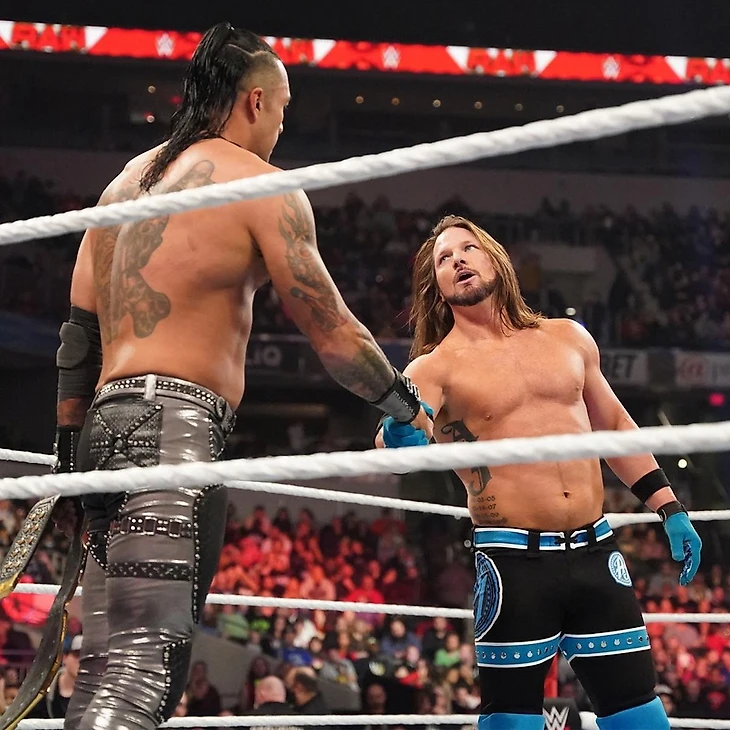 Обзор WWE Monday Night RAW 14.02.2022, изображение №10