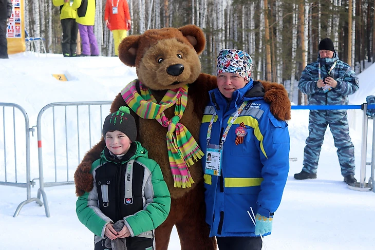 Медведь