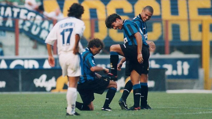 Ricordi la doppietta di Recoba al debutto con l'Inter?