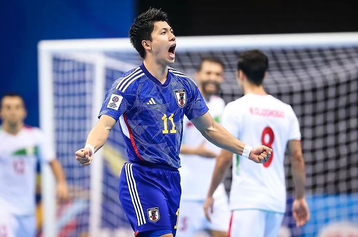 Iran loses the Futsal final to Japan. – Team Melli