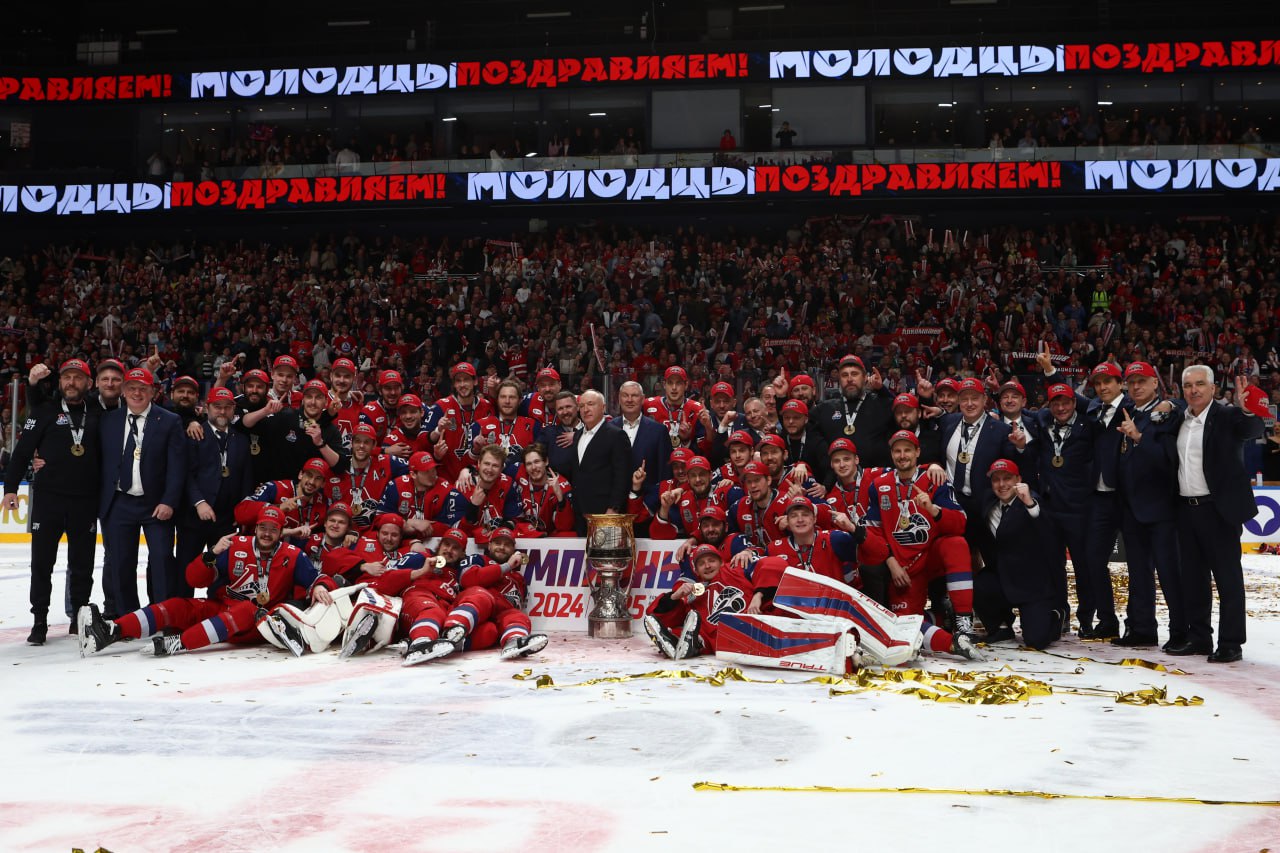Александр Радулов, Максим Шалунов, Денис Алексеев, Александр Полунин, Дмитрий Симашев, Георгий Иванов, Артур Каюмов, Игорь Никитин, Максим Березкин, Рушан Рафиков, Павел Красковский, Никита Кирьянов, Егор Сурин, Александр Елесин, Локомотив