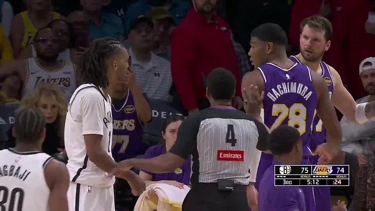 [Highlight] Luka Doncic and Ziaire Williams are called for double technical  fouls after a referee review of some jostling between the two. That is  Doncic's 16th meaning he will be suspended next game