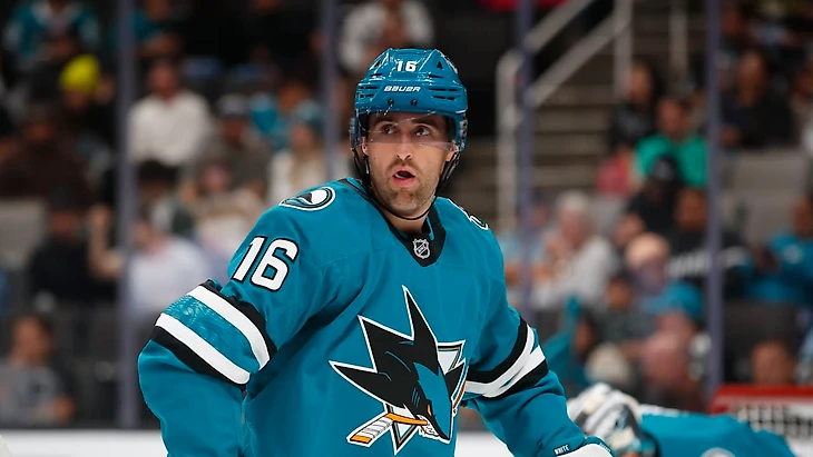 San Jose Sharks re-sign forward Colin White | San Jose Sharks