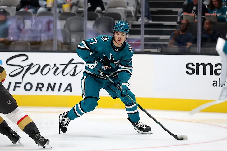 Sharks' Michael Misa Talks Tavares Comparisons, Rookie Season