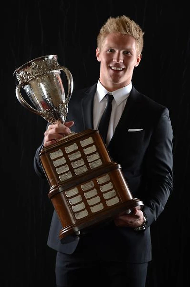 Gabriel Landeskog wins Calder Trophy as NHL rookie of the year – The Denver Post