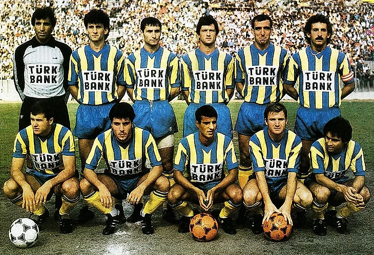 Ayaktakiler Oturanlar | Fenerbahçe 1984-1985