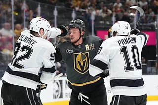 Неопределенность Холланда. «Кингз» играют с огнем, откладывая перестройку