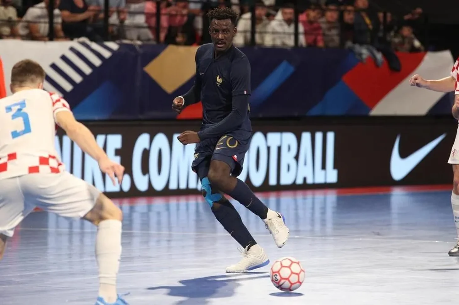 Futsal. « Pendant qu'elle rentre, je regarde le chrono » : Souheil Mouhoudine, la victoire au – Caen.maville.com