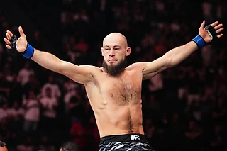 UFC выкинул Фахретдинова!