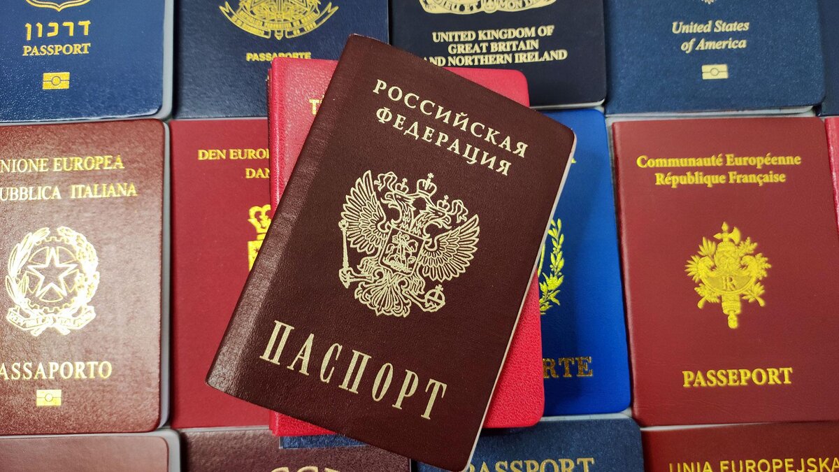 Маркос Пиццелли, сборная Беларуси по футболу, Марко Девич, Марлос, Ренан Брессан, сборная Армении по футболу, Сборная Украины по футболу