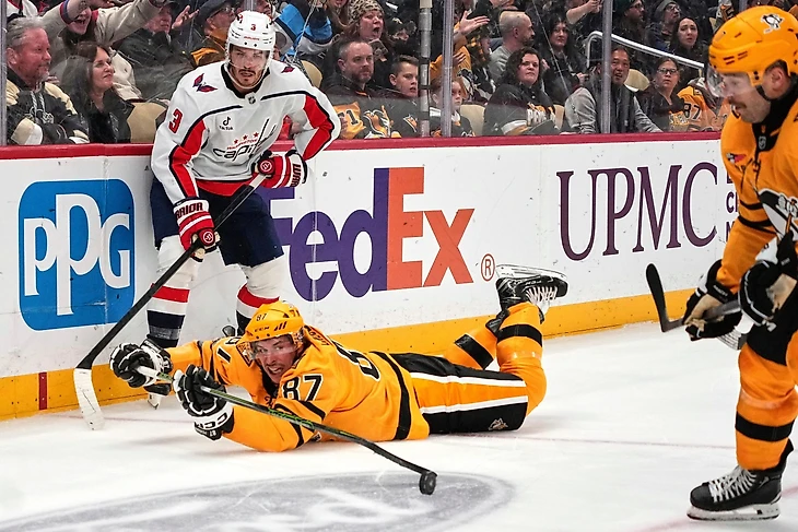 Sidney Crosby and the rejuvenated Pittsburgh Penguins are ...
